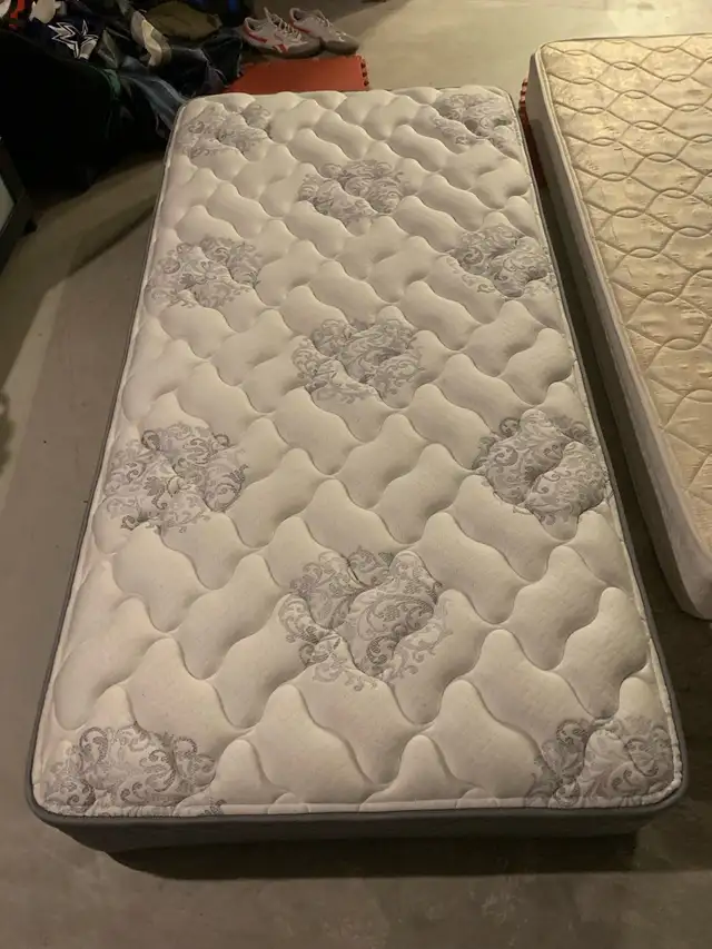 twin mattress