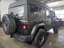 2021 Jeep Wrangler SPORT WITH A 3.6L V6 ENGINE! - Photo 5