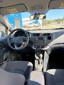 2013 Kia Rio, clean title , safetied - Photo 7