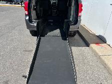 2016 Dodge Grand Caravan SXT-WHEELCHAIR ACCESSIBLE VAN-DVD-CAMER - Photo 3