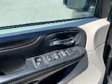 2016 Dodge Grand Caravan SXT-WHEELCHAIR ACCESSIBLE VAN-DVD-CAMER - Photo 14