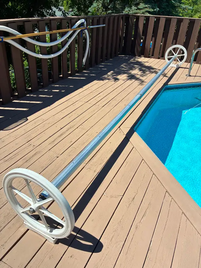 Solar blanket roller and 3 step pool ladder