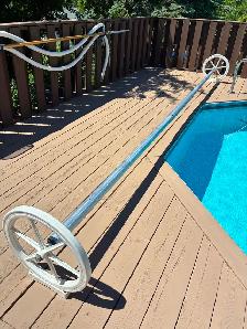 Solar blanket roller and 3 step pool ladder