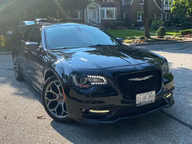 Chrysler Black 300S Excellent cond. Fully loaded