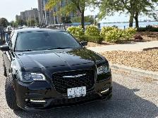 Chrysler Black 300S Excellent cond. Fully loaded - Photo 4