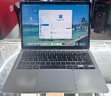 MacBook Air M1 chip 256GB SSD 8GB RAM - Photo 3