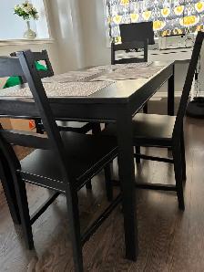 DINING TABLE AND CHAIRS FOR SALE - Photo 3
