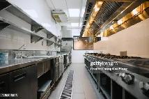 HIRING IMMEDIATELY   Kitchen Help Wanted !