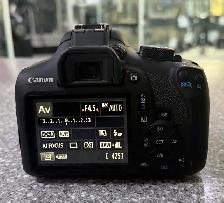 Canon T6 DSLR with Lens and Accessories - Photo 3