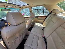 Mercedes-Benz E320 Well Maintained, Clean car, no issues - Photo 8