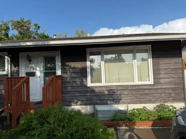 Two units house For rent