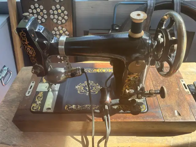 antique victor sewing machine.
