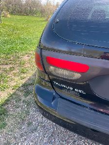 2000 Ford Taurus wagon - Photo 9