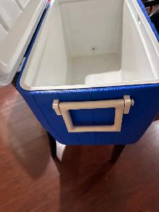 48 QT Coleman cooler - Photo 3