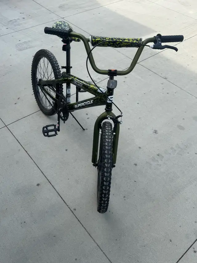 Youth Supercycle Bike 20" Tires