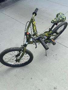 Youth Supercycle Bike 20" Tires - Photo 2