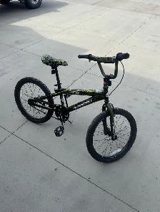 Youth Supercycle Bike 20" Tires - Photo 4