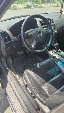 Honda Accord 2004 2.4L - Photo 2