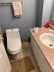 Executive home room for rent $750 July 1st - Photo 9