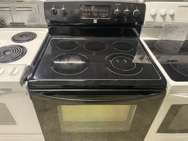 Cuisinière noire vitrocéramique Kenmore