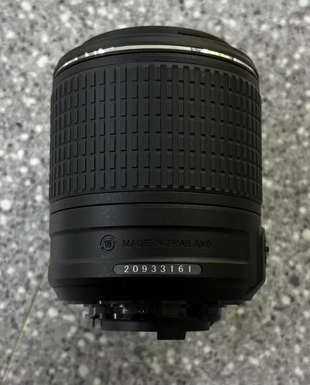 NIKON 55-200MM LENS