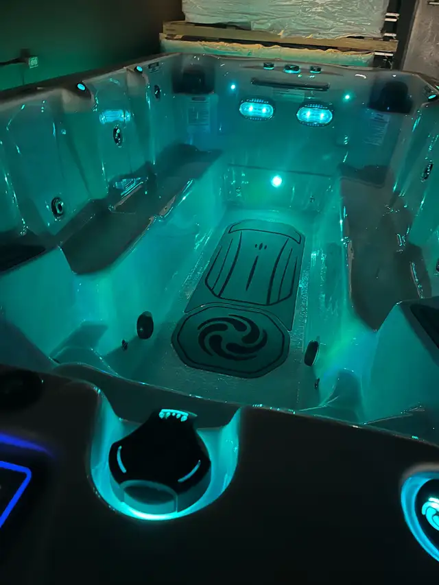 June Special - Maax MB4 Deluxe Swim Spa