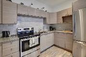 7 1/2 renovated furnished apartment (little Italy) - Photo 2