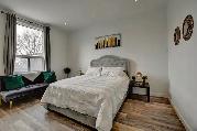 7 1/2 renovated furnished apartment (little Italy) - Photo 6