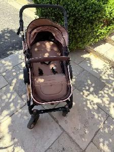 Stylish & Funcional Stroller - Photo 2