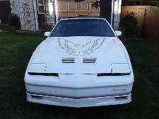 1985 Pontiac Trans Am T-top toute original comme neuf