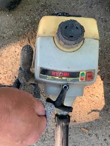 4 Weed Wackers for parts or repair - Photo 5