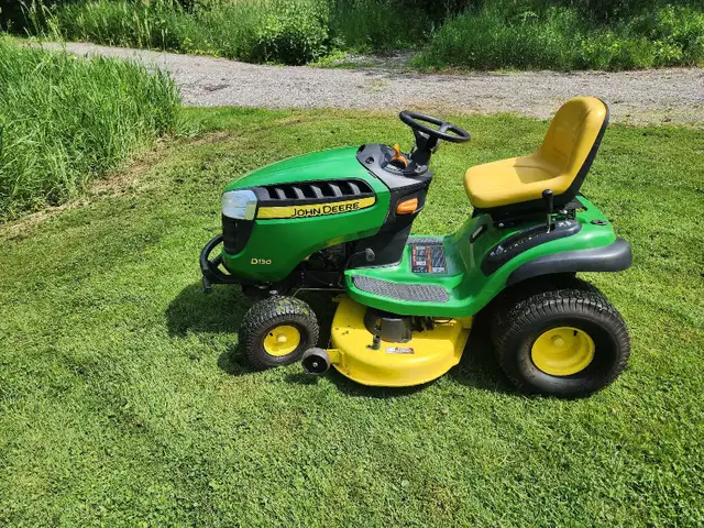 John Deere D130