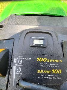 John Deere D130 - Photo 4