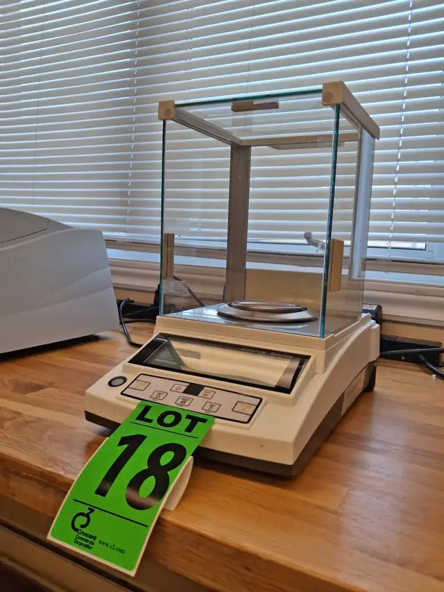 Online Auction - Rapid Test Lab. Ends June 18 (Montreal, QC)
