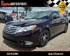 CERTIFIED 2013 TOYOTA AVALON XLS ONLY 136K  LEATHER V6 -YORKTON