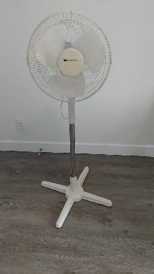 ventilateur sur pied