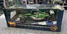 HOTWHEELS 2000 1/8 Jaguar R1 Boxed