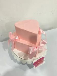 Heart Vintage Cake, Milton Bakery