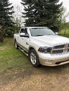 Selling my 2012 ram 1500 Laramie Longhorn - Photo 5