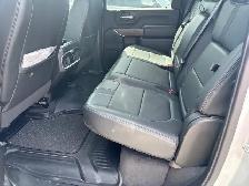 2022 Chev 3500 Dually Duramax Dually - Photo 7