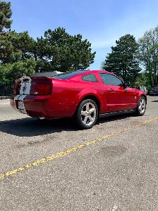 2009 Ford Mustang V6 – Ready for Summer! Exceptional Condition - Photo 4