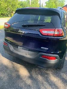 2016 Jeep Cherokee North – 3.2L V6 FWD - Photo 3