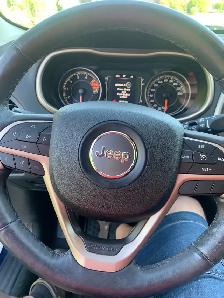 2016 Jeep Cherokee North – 3.2L V6 FWD - Photo 9