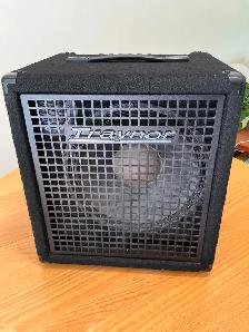 TRAYNOR SMALL BLOCK SB112 BASS AMPLIFIER