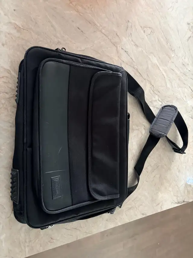 Laptop bag in almost new condition for sale for $20