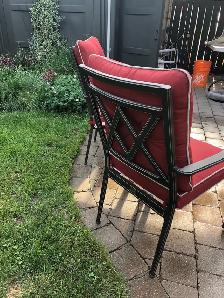 Cast Aluminum Patio Chairs. - Photo 3