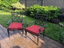 Cast Aluminum Patio Chairs. - Photo 6