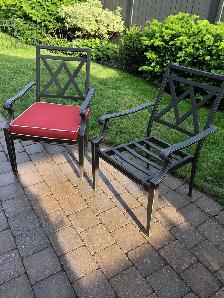 Cast Aluminum Patio Chairs. - Photo 7