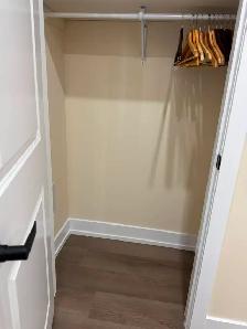 $1850 All-Inc! 2BR Legal Walkout Basement w/Pond View - Brampton - Photo 10