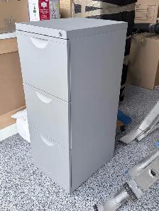 Filing Cabinet - Photo 2